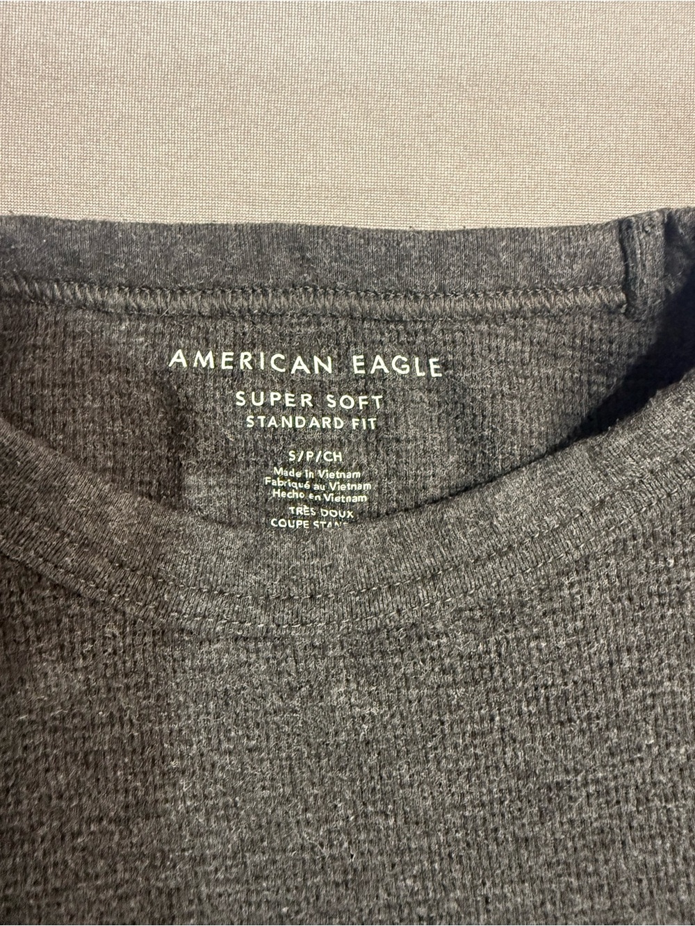 American Eagle Super Soft Men's‎ Gray Logo Knit Crew Neck Long Sleeve T-Shirt S - Picture 3 of 4